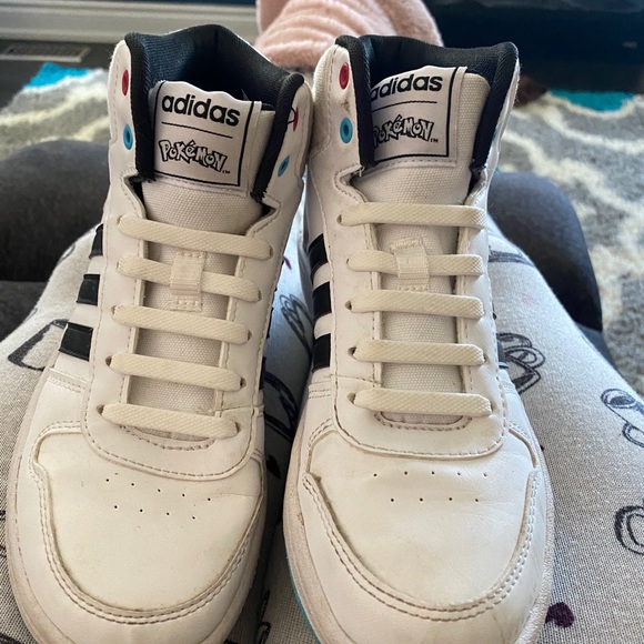Special addition Youth Adidas high top Pokémon - Picture 2 of 5